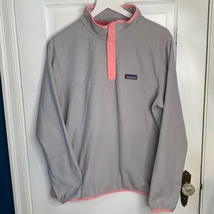 Patagonia Women’s Micro D Snap-T Pullover Gray with Pink Trim XL